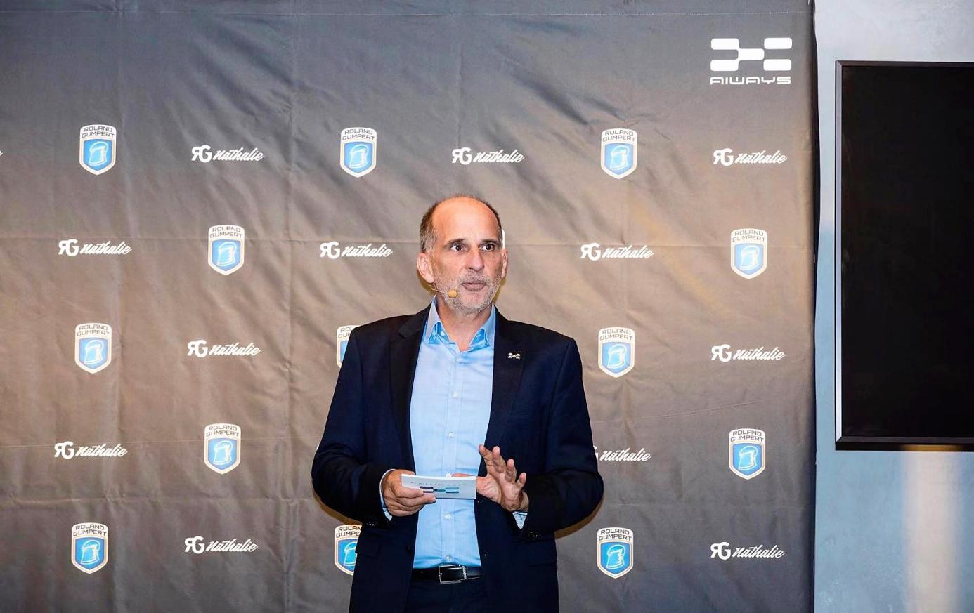 C:\Users\Jyoka\Desktop\新建文件夹\爱驰汽车执行副总裁（分管海外业务）柯力世博士致辞.jpg爱驰汽车执行副总裁（分管海外业务）柯力世博士致辞