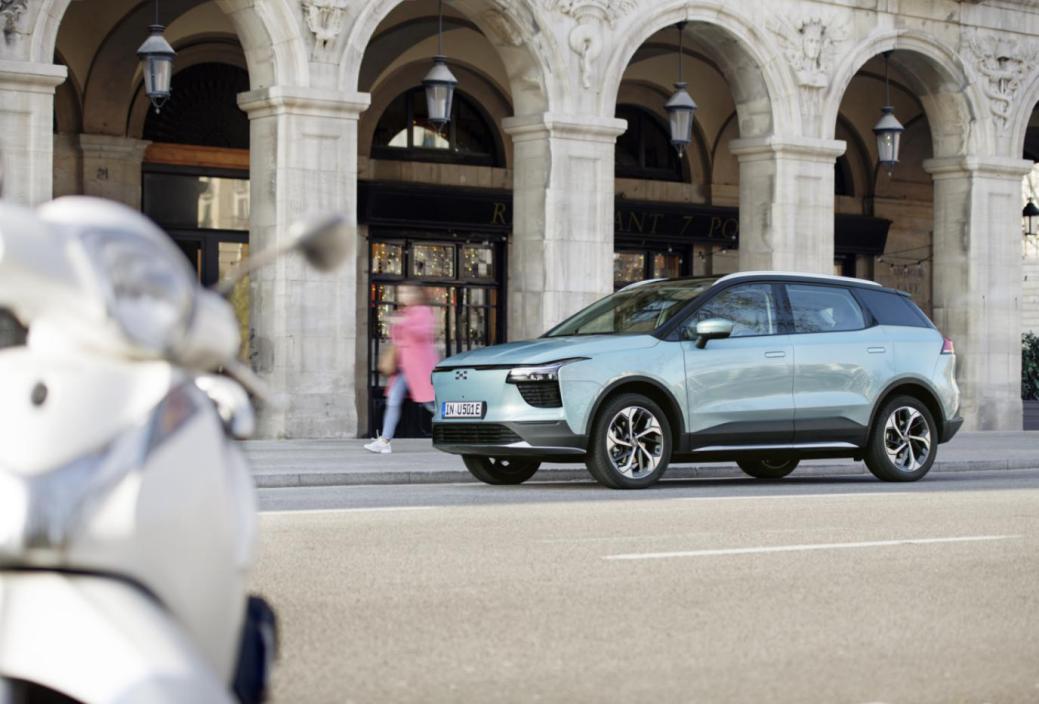 实力成就98%超高用户满意度，爱驰汽车“诺道”数说新时代服务生态