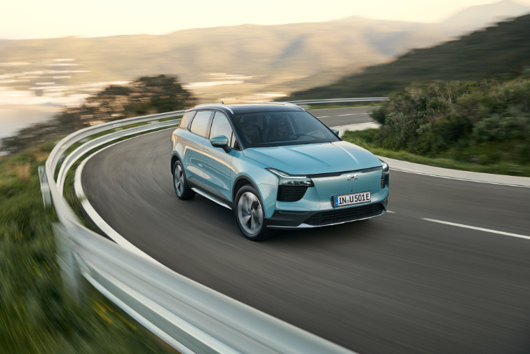  72度电续航563km！爱驰U5 超长续航PURE智净版上榜工信部342批公告