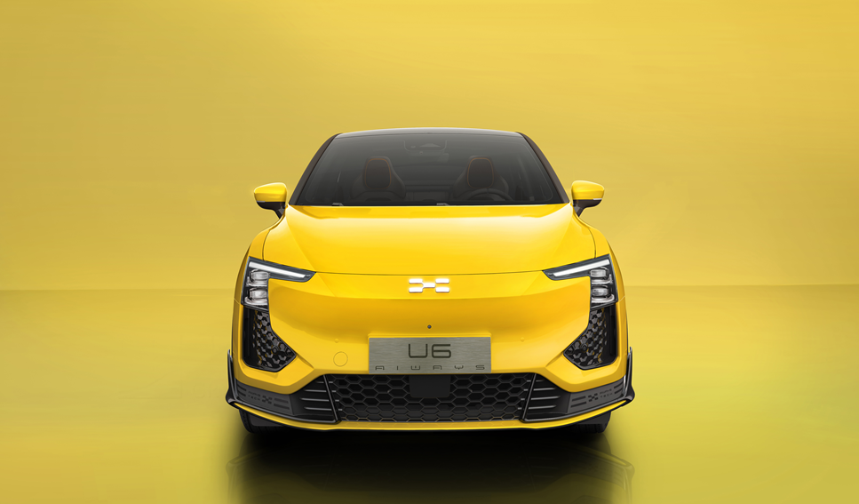 为“心年轻”用户打造的“智能大玩具”，爱驰U6量产状态官图亮相