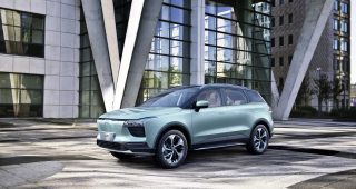 Media-U5-外观-AIWAYS_U5_AIWAYS_U5_010_0100__RGB_181123